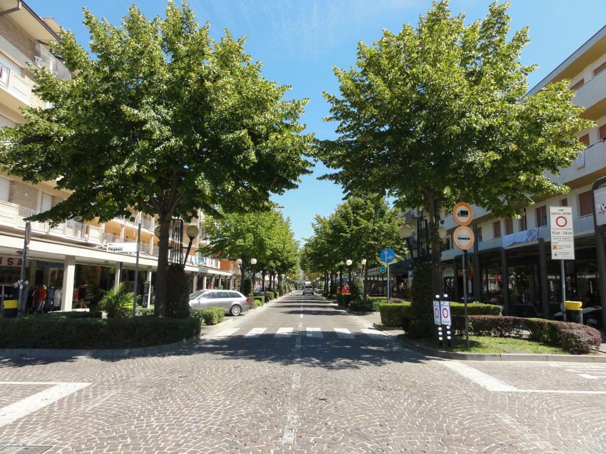 Isola Clara - Appartamenti Bibione Exterior photo